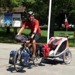 Mamie et papi attendaient l'arrivée des cyclistes au camping de Straznice. Voilà Rémi et Florian